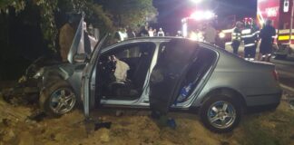 Accident cu nouă victime, după ce un microbuz s-a ciocnit cu o mașină, la Câlnic