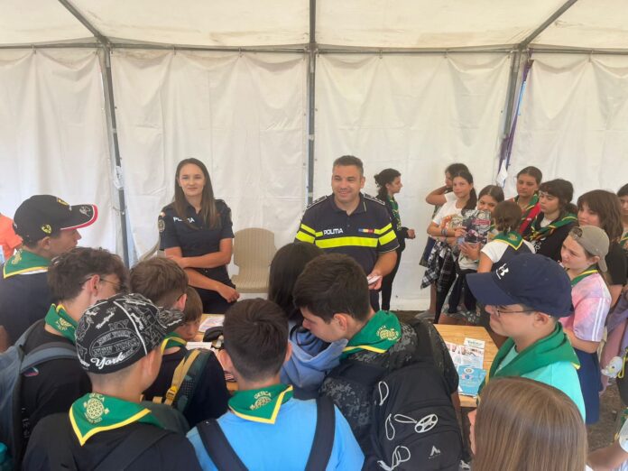 Campul GETICA de la Arcani, la final. Polițiștii, alături de copii