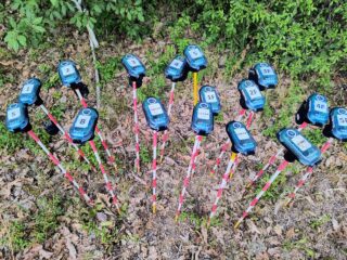 Foto 3 – Stații pregătite pentru amplasare 