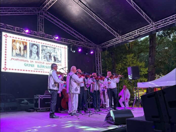 Cei mai buni lăutari și rapsozi, premiați la Festivalul „Gena Bârsan”