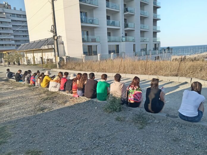 Vacanță pe litoral pentru 34 de tineri din sistemul de protecție al DGASPC Gorj