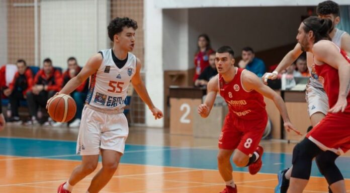 Mihnea Vlaicu, încă un sezon la CSM Galați