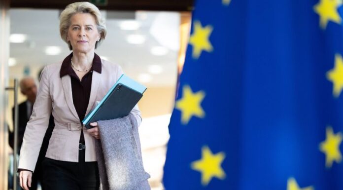 Ursula von der Leyen vine în România