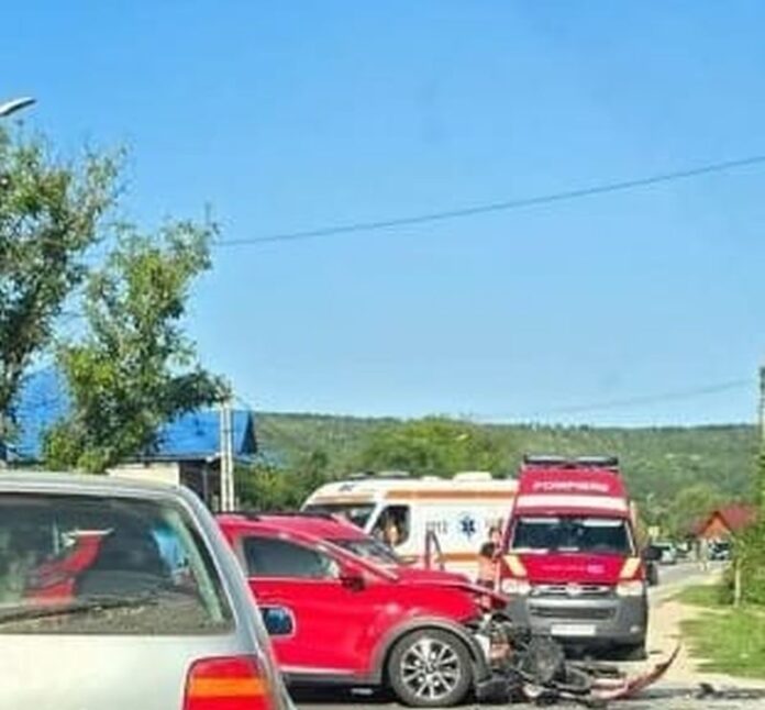 Bebeluș rănit în accident la Târgu-Cărbunești