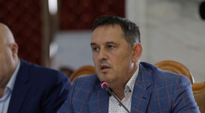 Gheorghe Piperea acuză guvernul că ascunde înființarea unui nou pilon de pensii