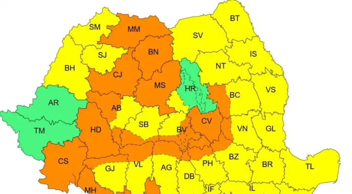 Alertă de ploi și vijelii puternice