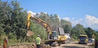 Lucrări în plină desfășurare pe drumul Târgu Jiu-Baia de Aramă