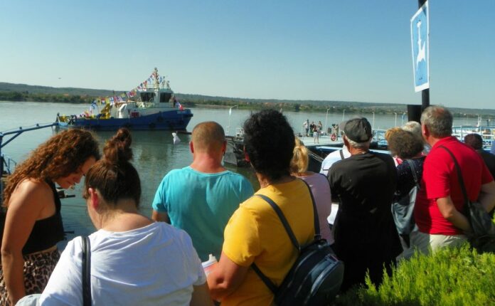 Peripluri estivale. DE ZIUA MARINEI ROMÂNE – Din nou la Poarta de Piatră a Dunării de Jos