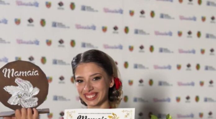 Larisa Cârlugea, pe podiumul Festivalului Național de la Mamaia!