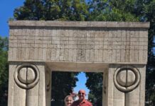 Fiica lui Corneliu Vadim Tudor, vizită la Târgu Jiu