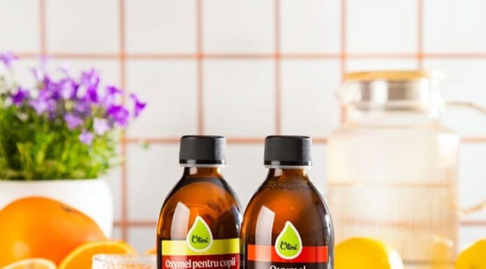 La ce ajută oxymelul și poate fi oferit copiilor?