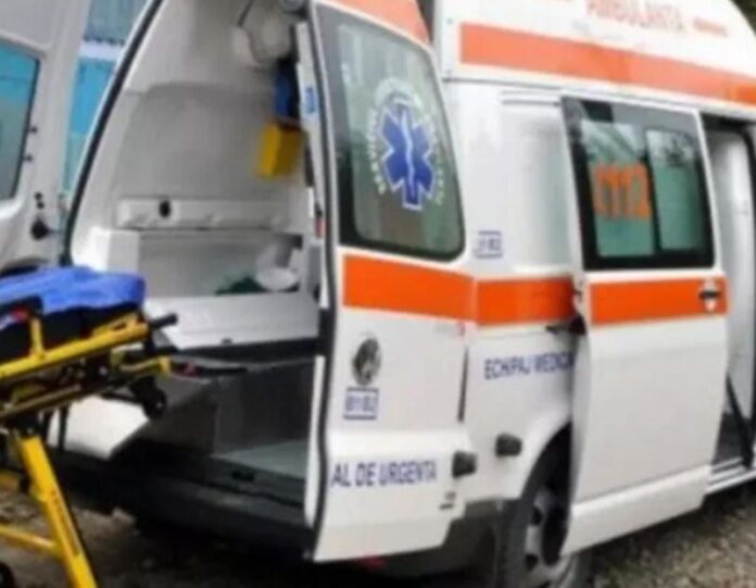 Doi sârbi, răniți în accident la Bumbești-Pițic