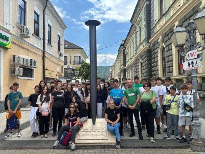 Elevii din Târgu Jiu, aventură educațională în Maramureș
