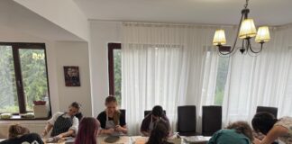 11 elevi talentați din Târgu Jiu, selectați pentru o tabără gratuită de artă la Rânca