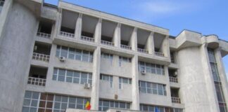 Verdict iminent în cazul bărbatului din Bâlteni acuzat că a atins indecent două fetițe