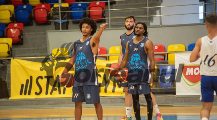 Marți, primul meci oficial pentru echipa de baschet