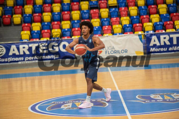 Echipa de baschet, învinsă de CSM Târgu Mureș