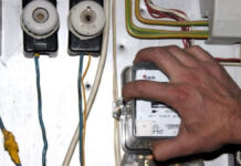 Soluția găsită de un gorjean ca să scape de facturile mari la energia electrică i-a adus dosar penal