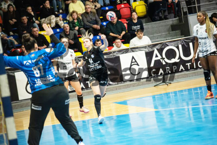 Test greu pentru handbalistele gorjence