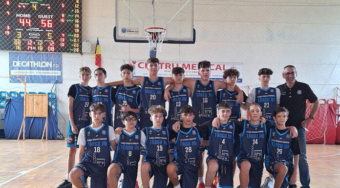 Trei victorii din trei meciuri pentru baschetbaliștii U15