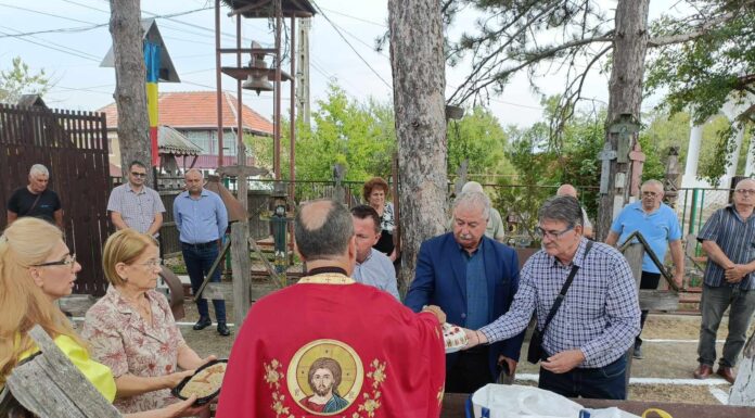 Ziua Crucii, marcată de comunitatea din Târgu Cărbunești la Măceșu