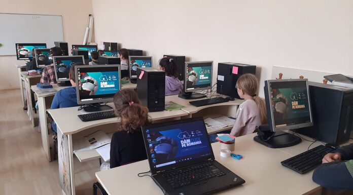 S-au deschis înscrierile pentru a doua ediție a programului „Dăm Click pe România”!