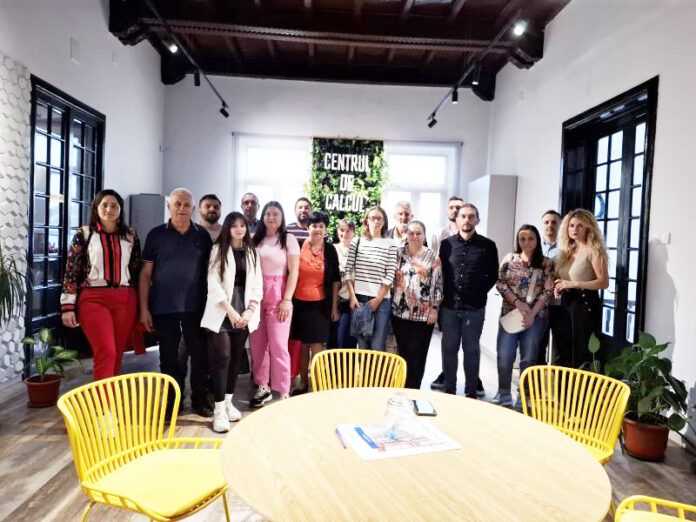 Prima grupă de cursanți a absolvit în proiectul „E-Skill”