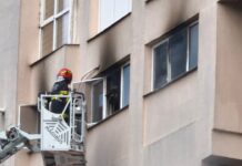 VIDEO: Incendiu la un apartament din Târgu-Jiu