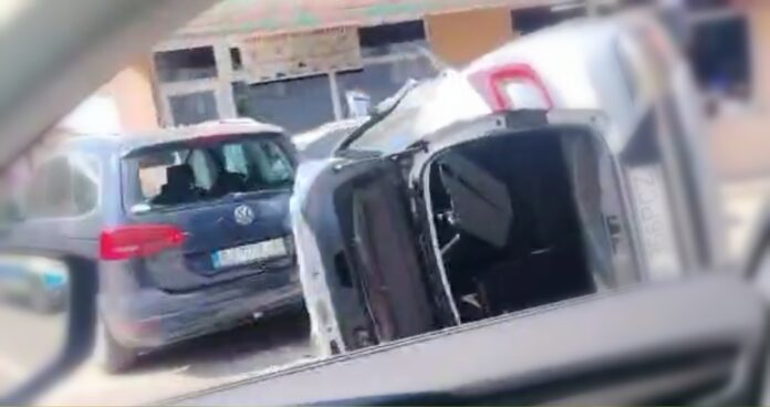 FOTO: Accident la Târgu-Cărbunești