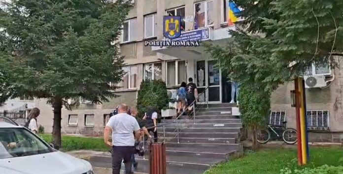 Decizia magistraților pentru cei trei bărbați reținuți după percheziții