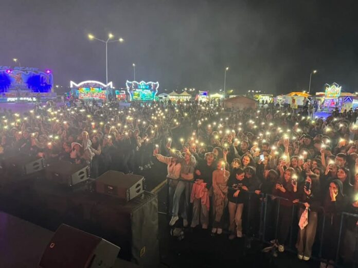 Mii de tineri, în prima seară a Festivalului Berii