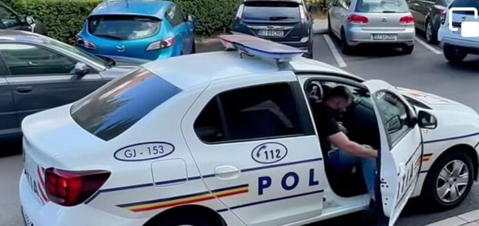 Rovinărean păcălit de un tânăr din Suceava, după ce a scos la vânzare un motocultor