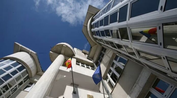 Gorjul, epicentrul ,,marii corupții”! Două funcționare, judecate pentru o mită de… 100 de lei