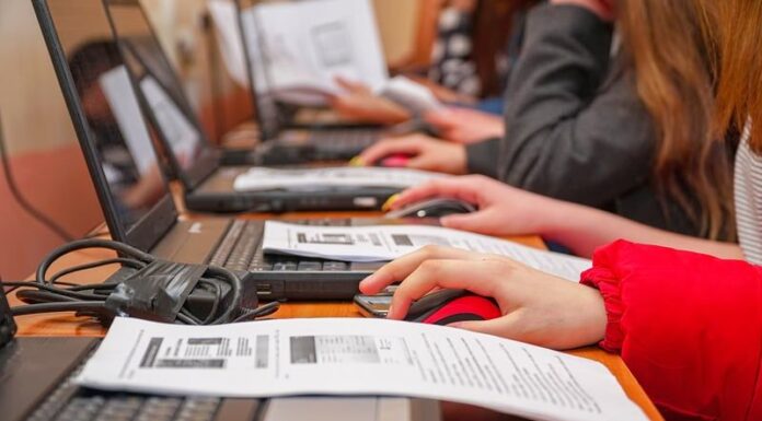 Selecție pentru elevi și profesori la Centrul Județean de Excelență Gorj