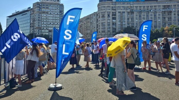 Profesorii nu renunță la proteste