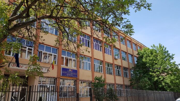 Anchetă la Liceul Sportiv din Târgu Jiu, după o bătaie între elevi