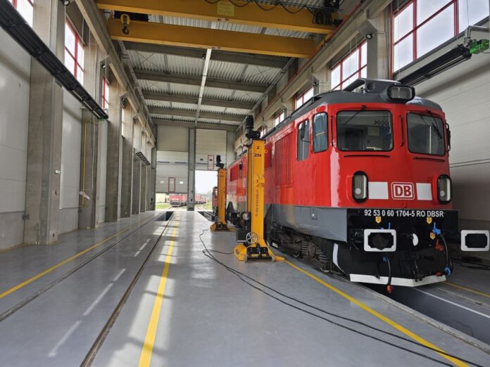 Hală de reparații locomotive la Turceni. Angajări!