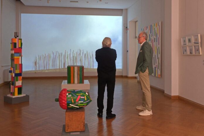 „Pădurea Paradisului” – artistul gorjean Mihai Țopescu expune la Chișinău