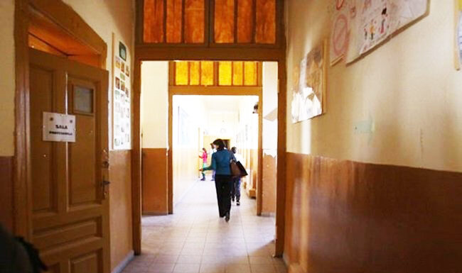 Gorj: Au intrat la ore, dar nu au predat