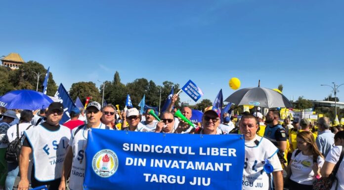 Profesorii ies azi în stradă