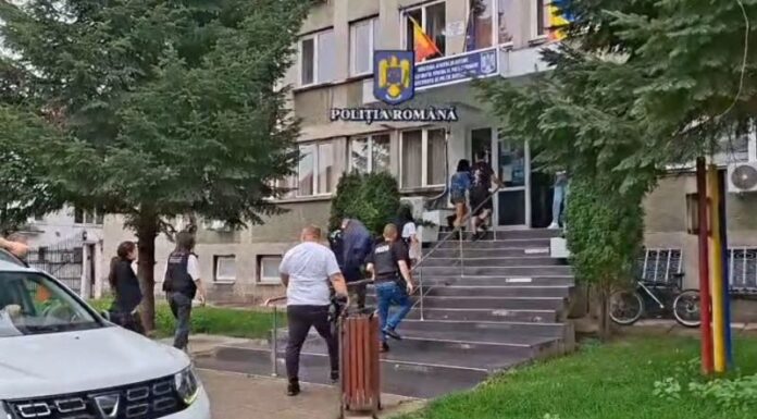 VIDEO: Primele rețineri după perchezițiile din Gorj, Mehedinți și Prahova