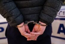 Reținuți pentru lipsire de libertate și tâlhărie calificată