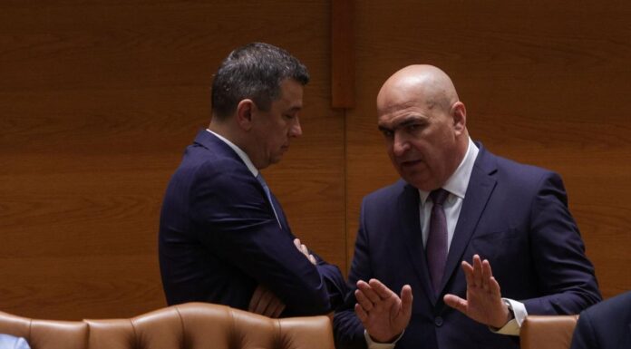 Ședința legată de concedierile din primării a fost amânată