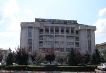 O nouă amânare în procesul bărbatului care și-a incendiat soția