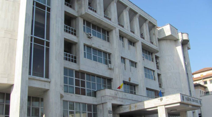 Au furat împreună, plătesc împreună! Condamnare pentru doi foști angajați ai unei firme din Turceni