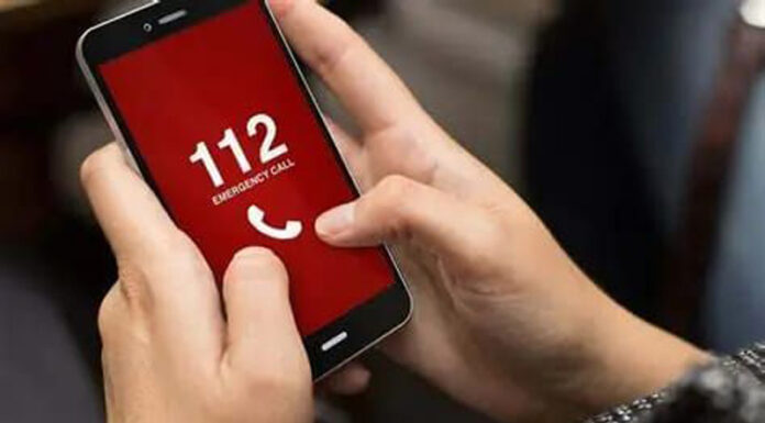 A sunat la 112, după ce și-a lovit iubita