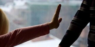 Amenințată cu moartea de soțul pe care l-a iertat