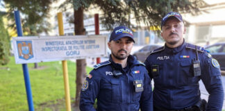 VIDEO: Bărbat salvat de doi polițiști, din râul Jiu, după o tentativă de sinucidere