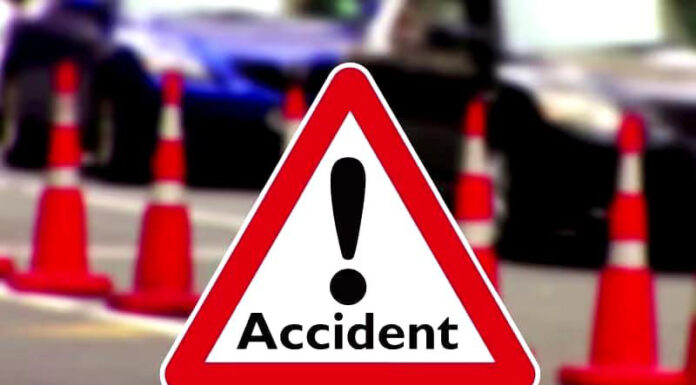 Adolescentă rănită în accident, după ce maşina în care se afla a derapat