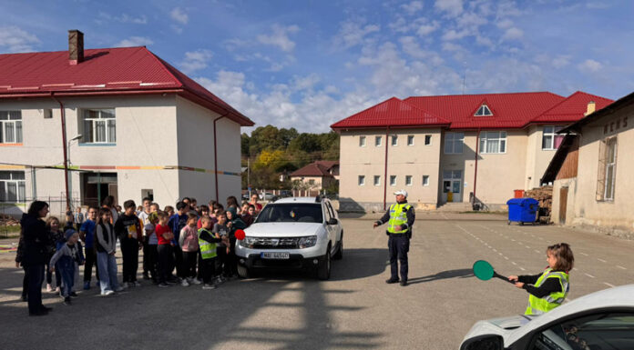 Lecții de educație rutieră pentru elevii din Novaci